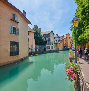 Things To Do In France Annecy French Alps Discovering Destinations 370 x 380
