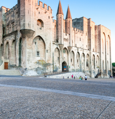 Things To Do In France The Popes Palace - Discovering Destinations